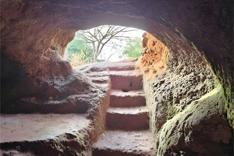 Belekhan Beach & Gogarbha Shiva Caves